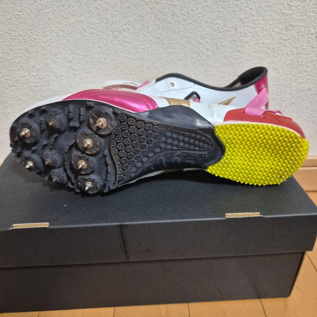 Mizuno インスサイレンサー NR5 ホワイト/ピンク/ゴールド