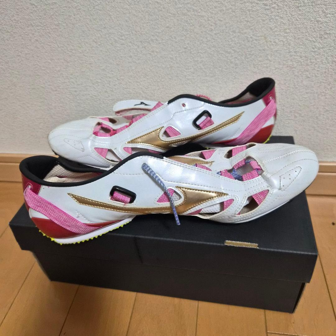 Mizuno インスサイレンサー NR5 ホワイト/ピンク/ゴールド
