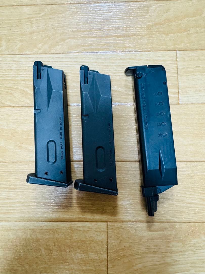 東京マルイ U.S. M9 PISTOL18歳以上ガスブロ ガンマガジン×2