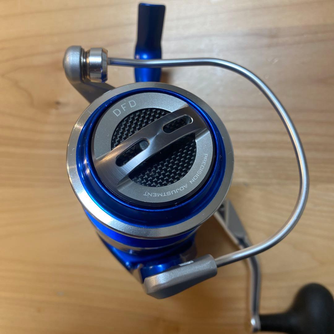 リール okuma AZORES 5500