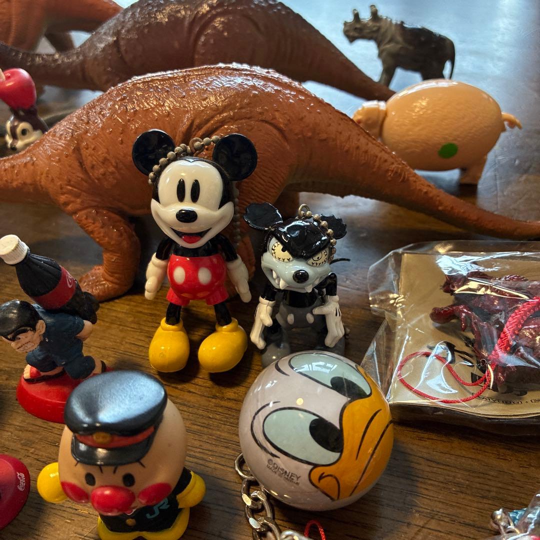 フィギュアセット ミッキー・恐竜・犬など