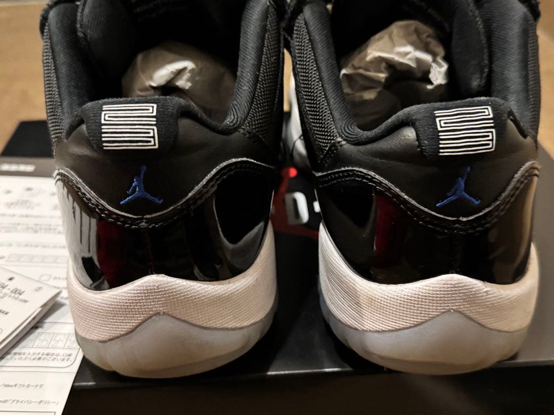 AIR JORDAN 11 low ブラック