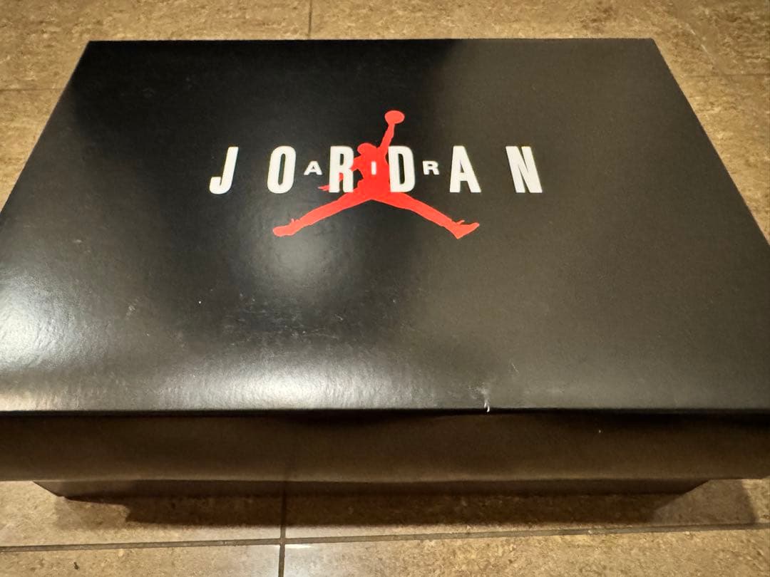 AIR JORDAN 11 low ブラック