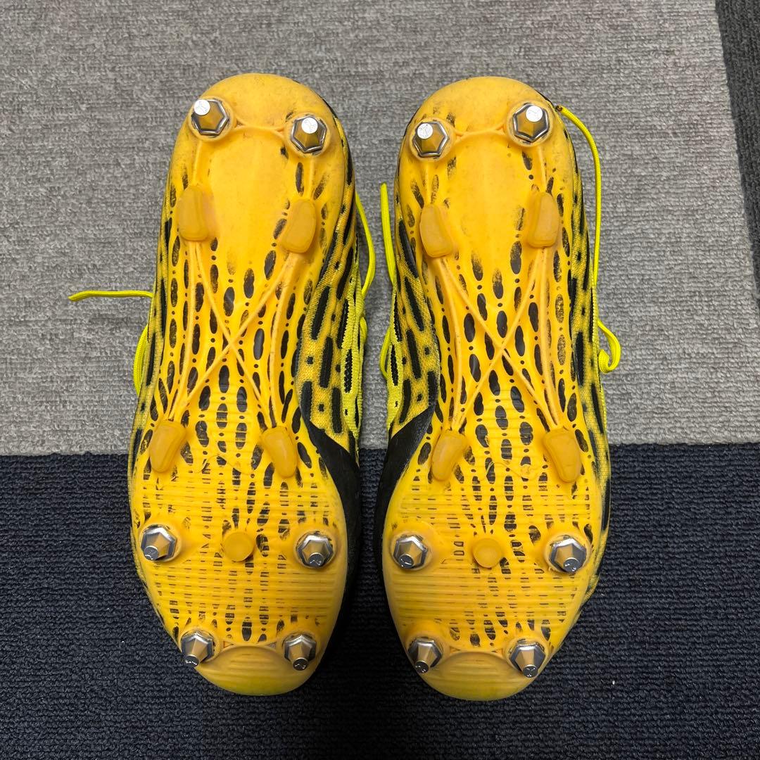 サッカースパイク プーマ SG