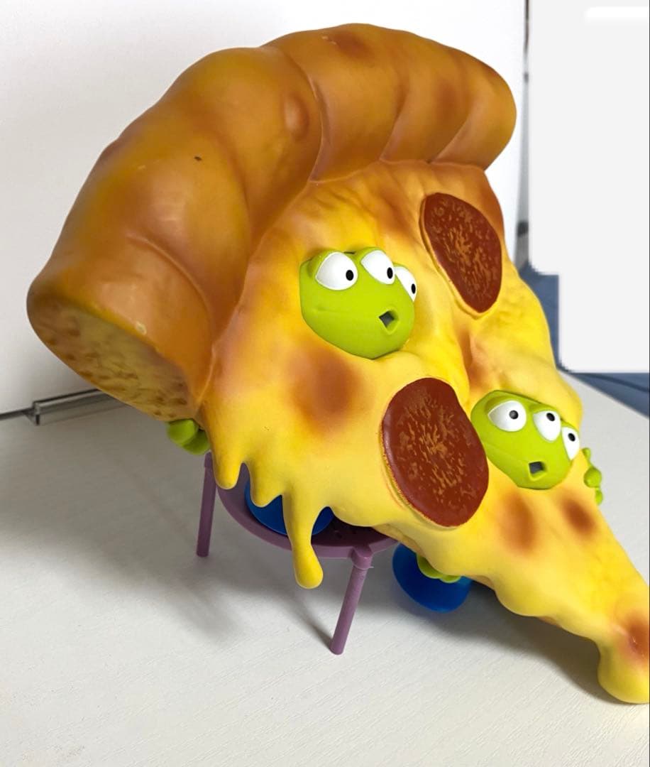 エイリアン　トイストーリー　スタチュー　soap studio ピザ