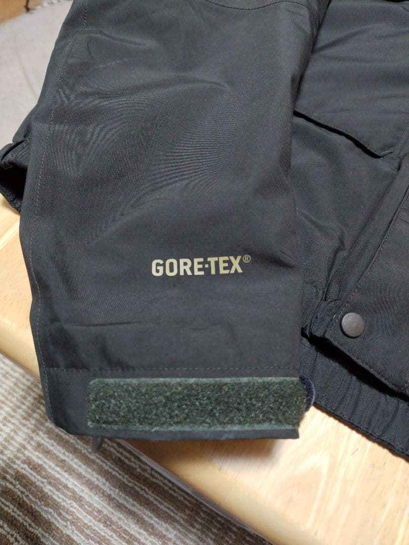 シムス　SIMMS GORE-TEX ジャケット ダークグリーン　Mサイズ