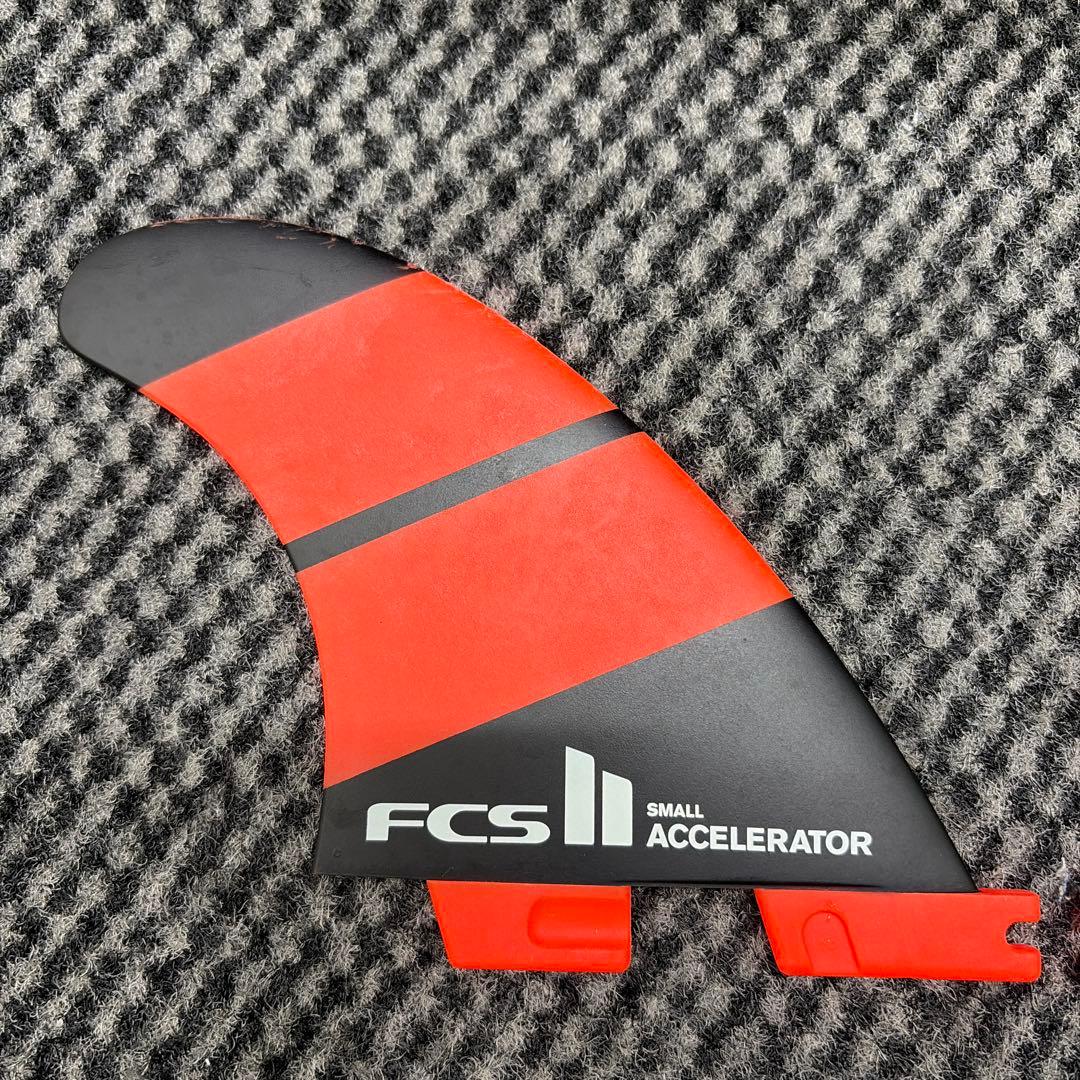 FCSⅡ ACCELERATOR フィン 右　Sサイズ2枚