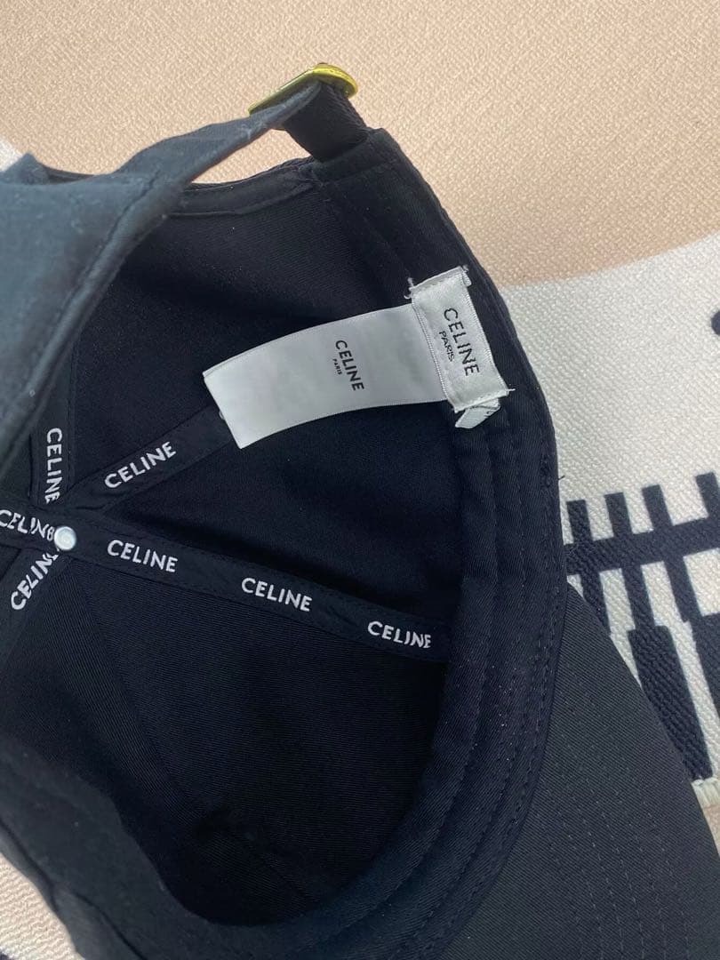 CELINE ベースボールキャップ