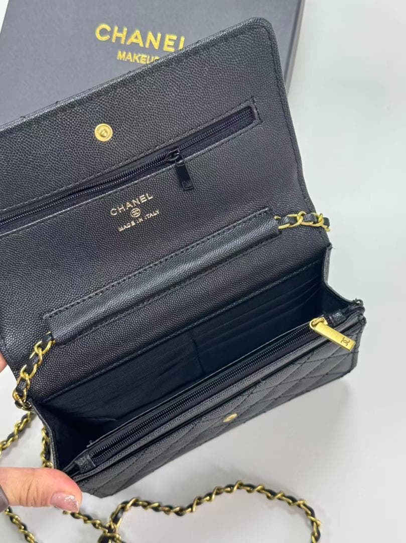vip 非売品☆新品ブラック レザー ショルダーバッグdf