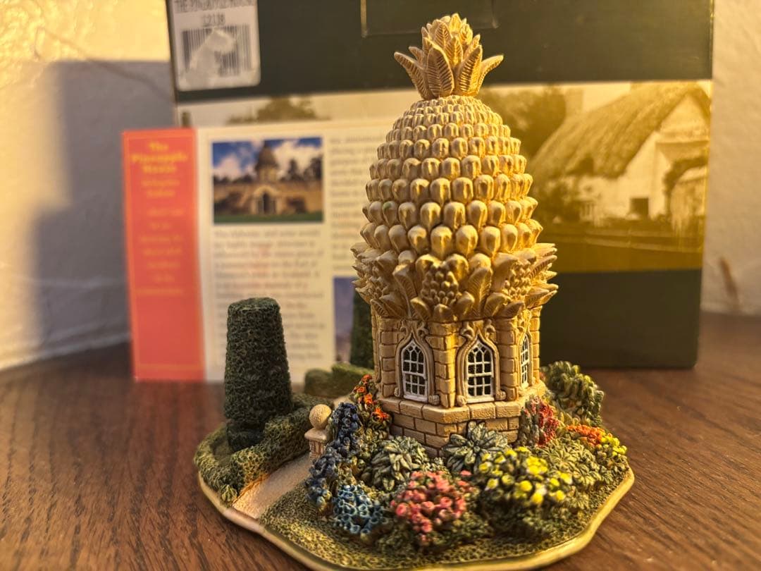 LILLIPUTLANリリパット レーン THE PINEAPPLE HOUSE