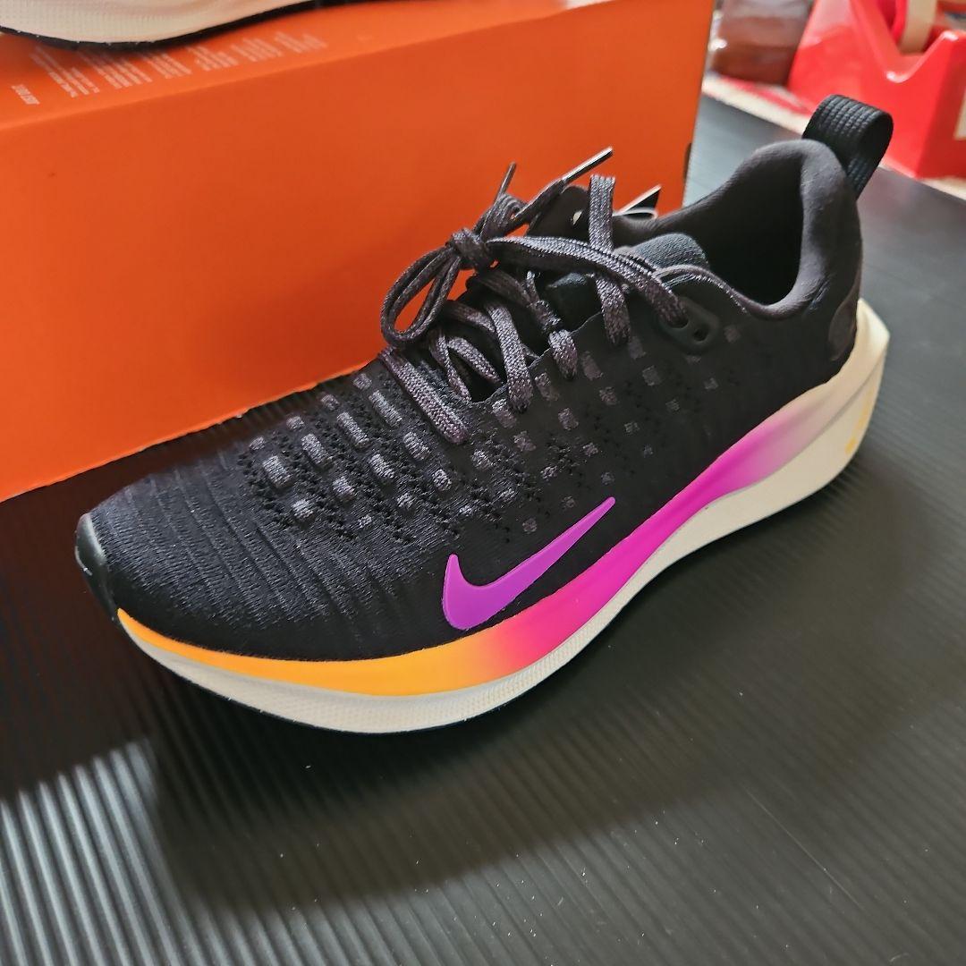 未使用❕ウィメンズナイキ REACTX INFINI RUN 4 23.5