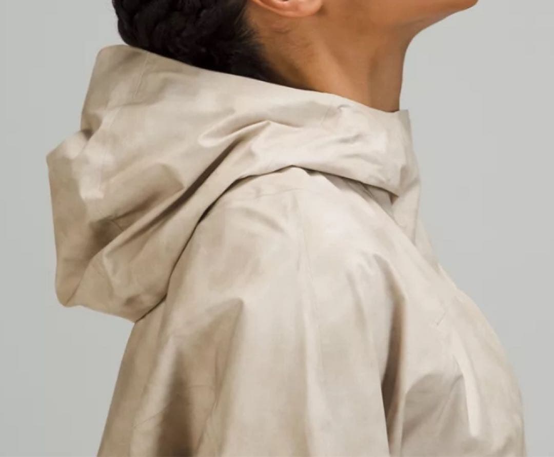 ウォーキング・ランニングウェア lululemon Rain Chaser Jacket M size
