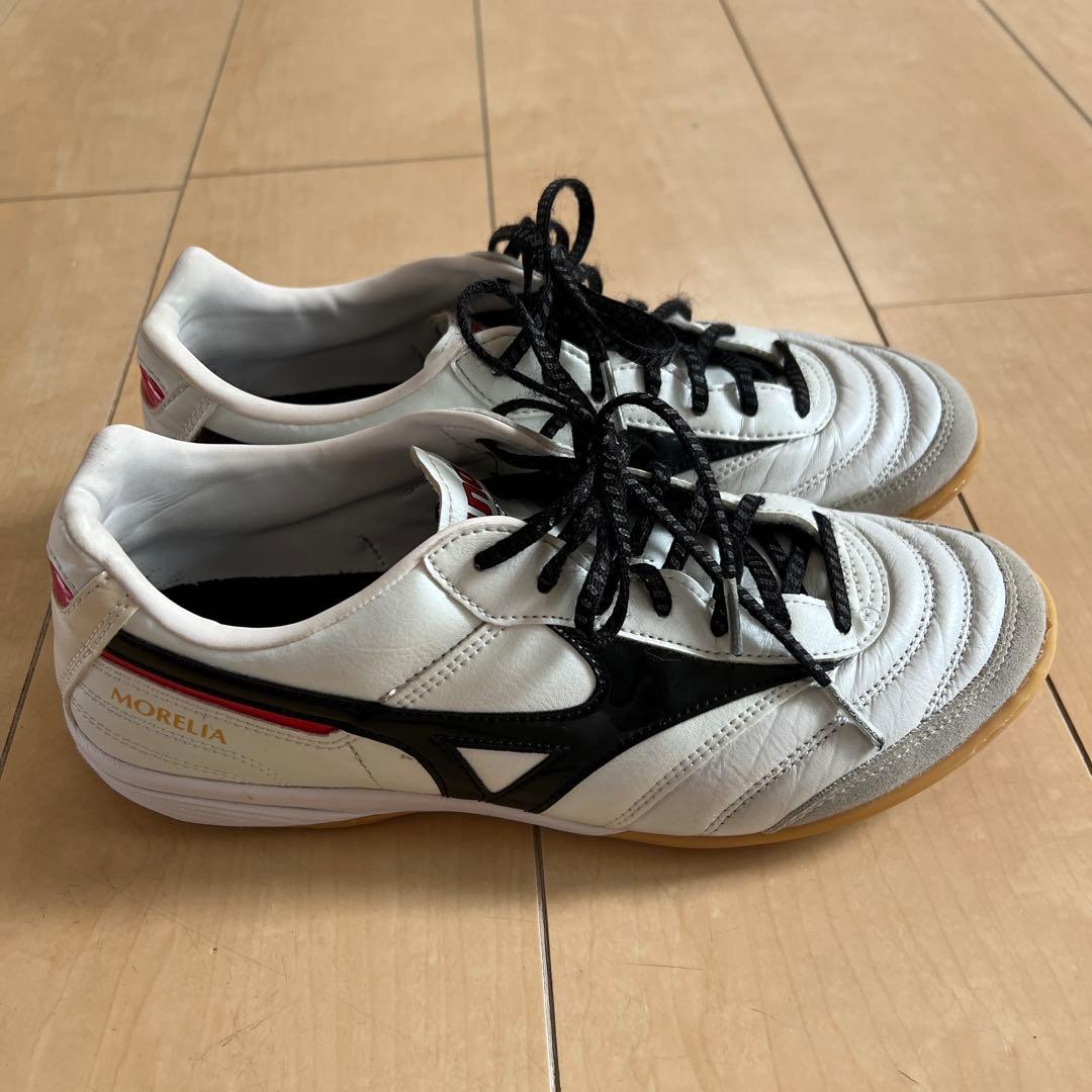 MORELIA SALA IN 白×黒 25.5cm