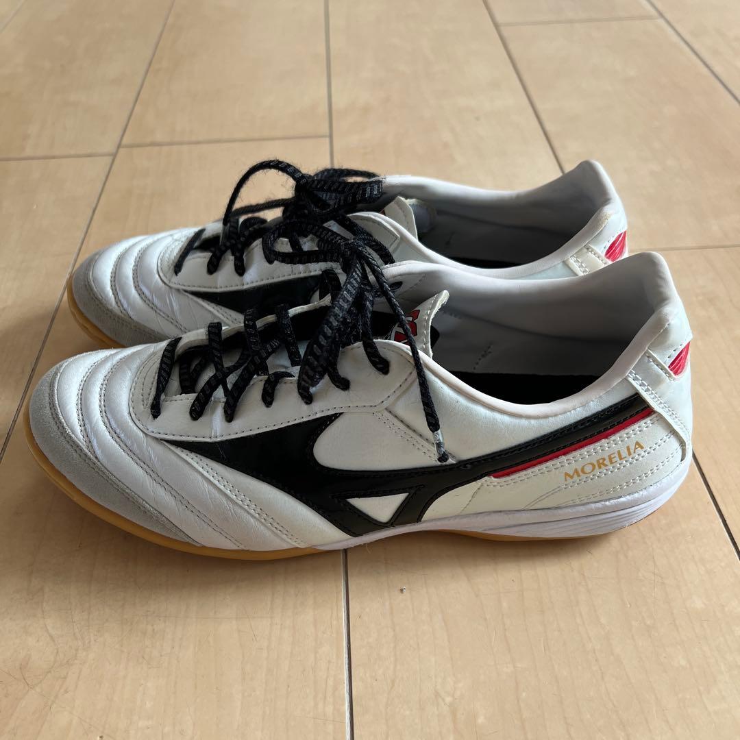 MORELIA SALA IN 白×黒 25.5cm