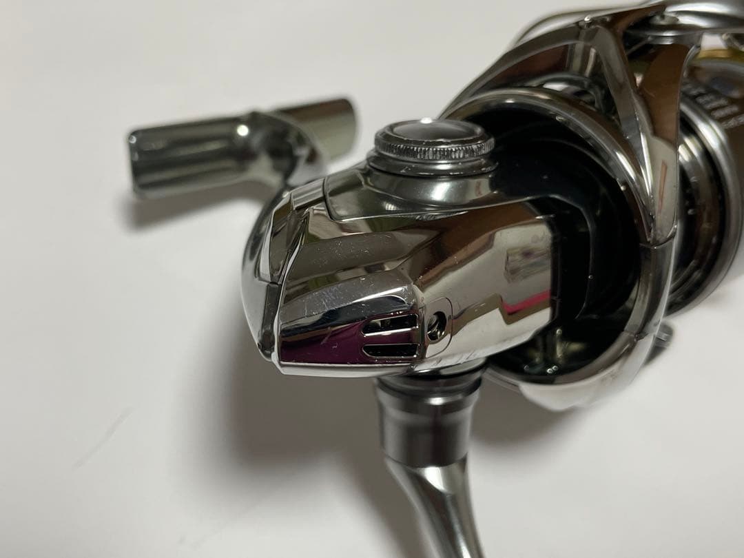 値下中【美品】18ステラ 2500SHG ガラスコーティング済み