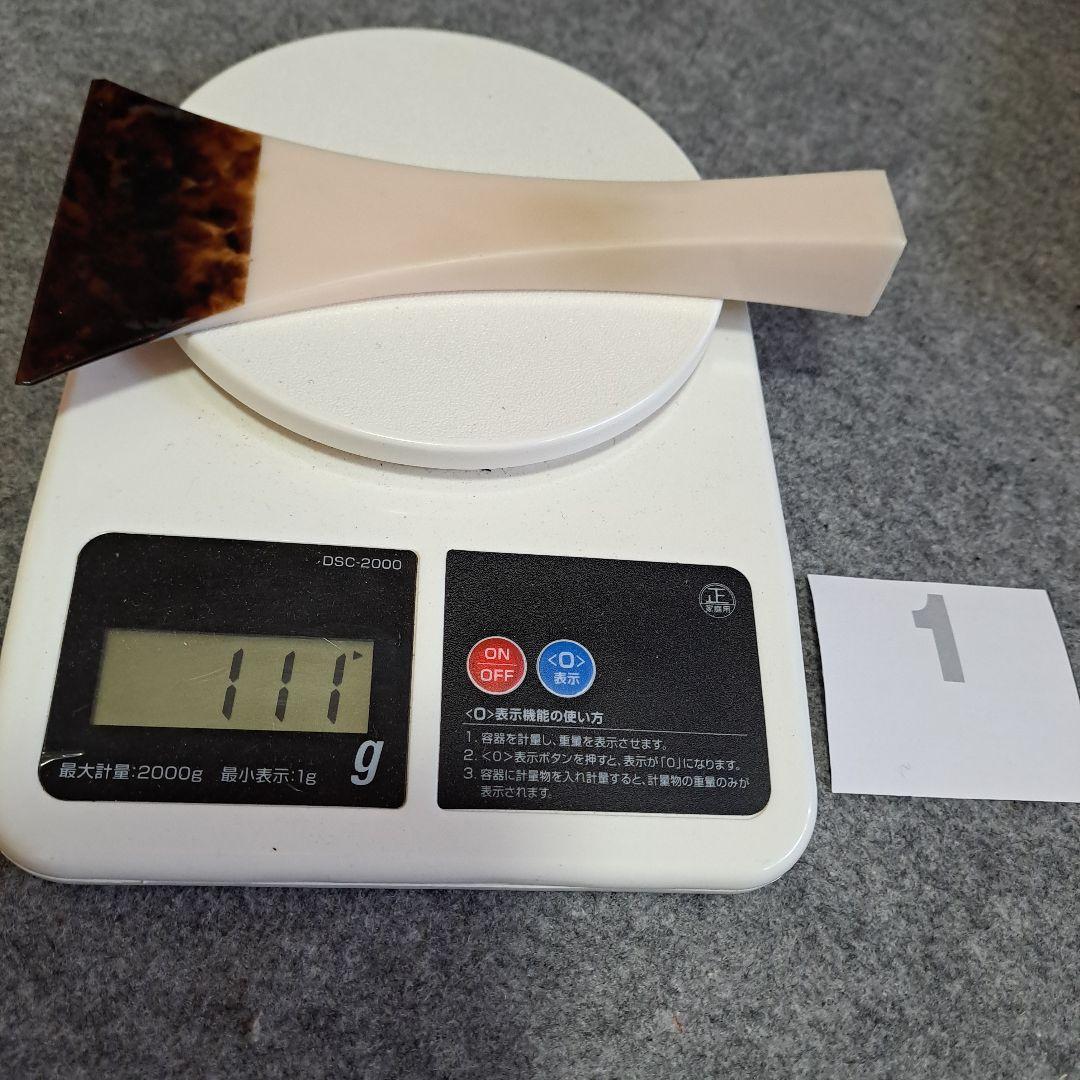和楽器　三味線の撥