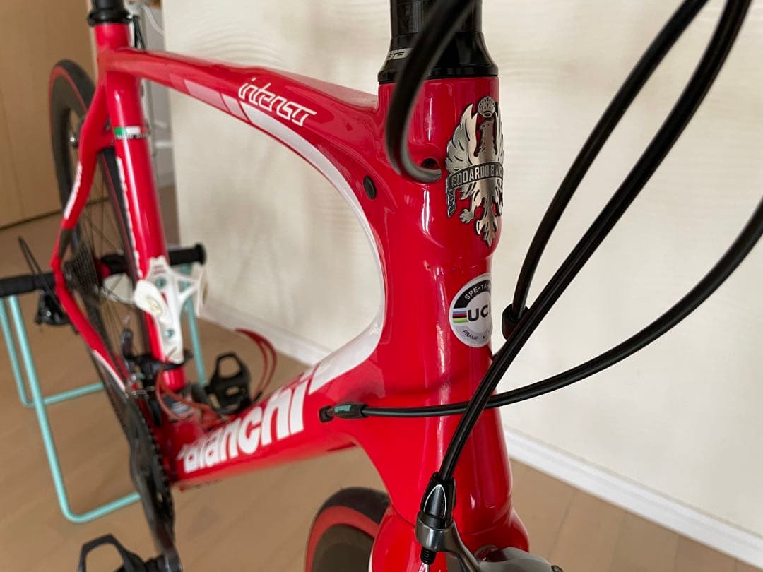 Bianchi Intenso レッド　サイズ57(175-185cm)