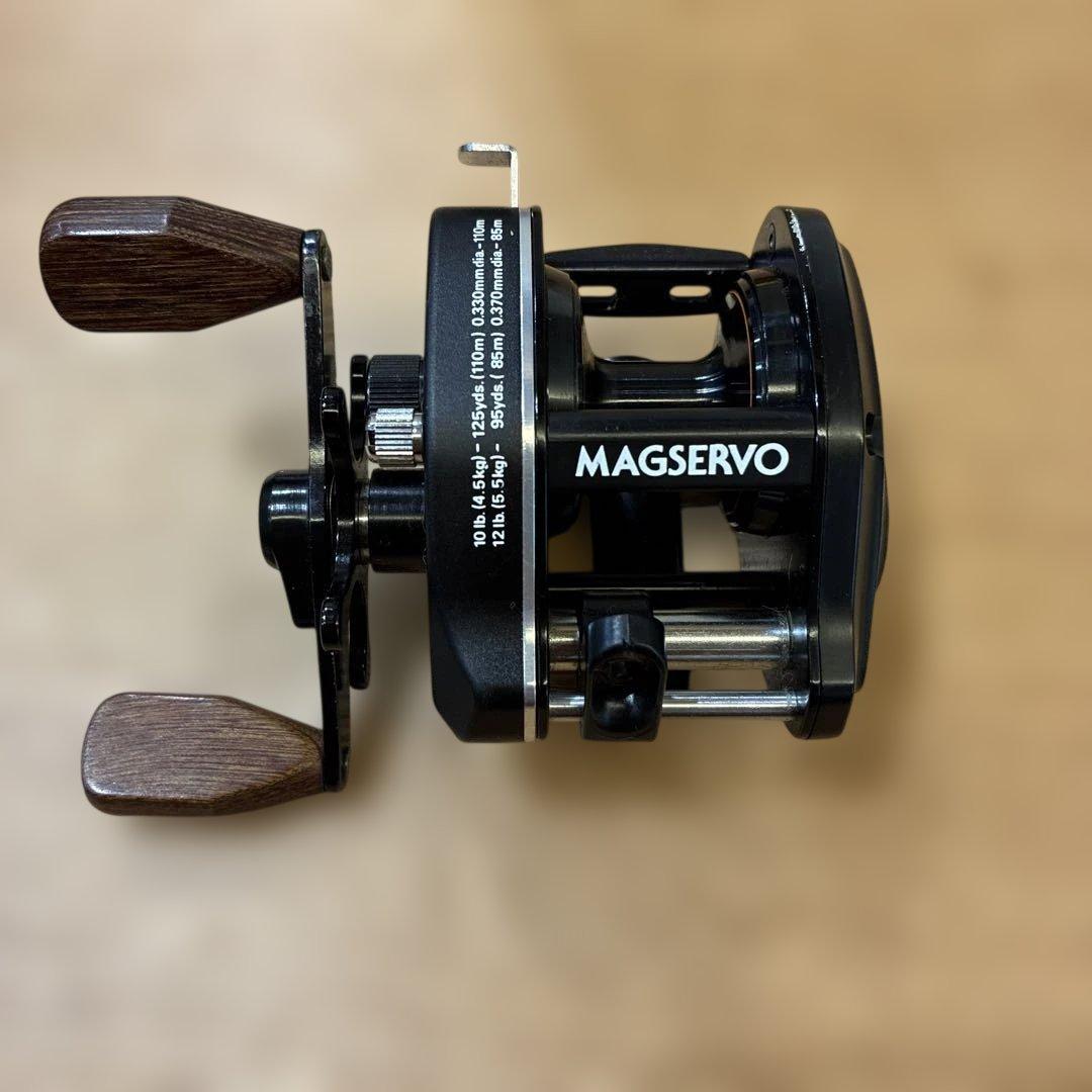 S*W様 Daiwa ファントム MAGSERVO GS-10 オールド ベイト