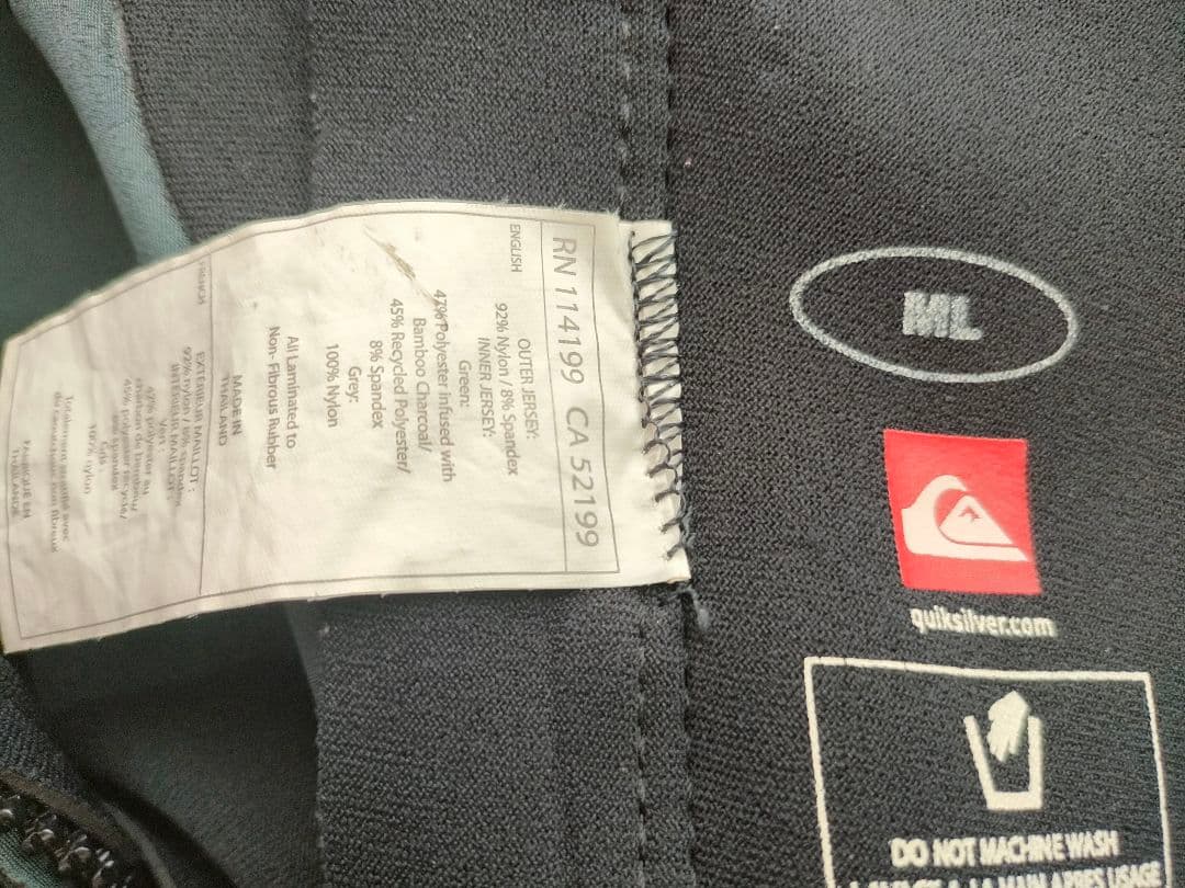 【値下げ】Quiksilver　スプリングウェットスーツ　MLサイズ