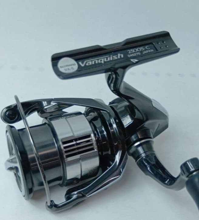 SHIMANO Vanquish 2500S スピニングリール 箱付き