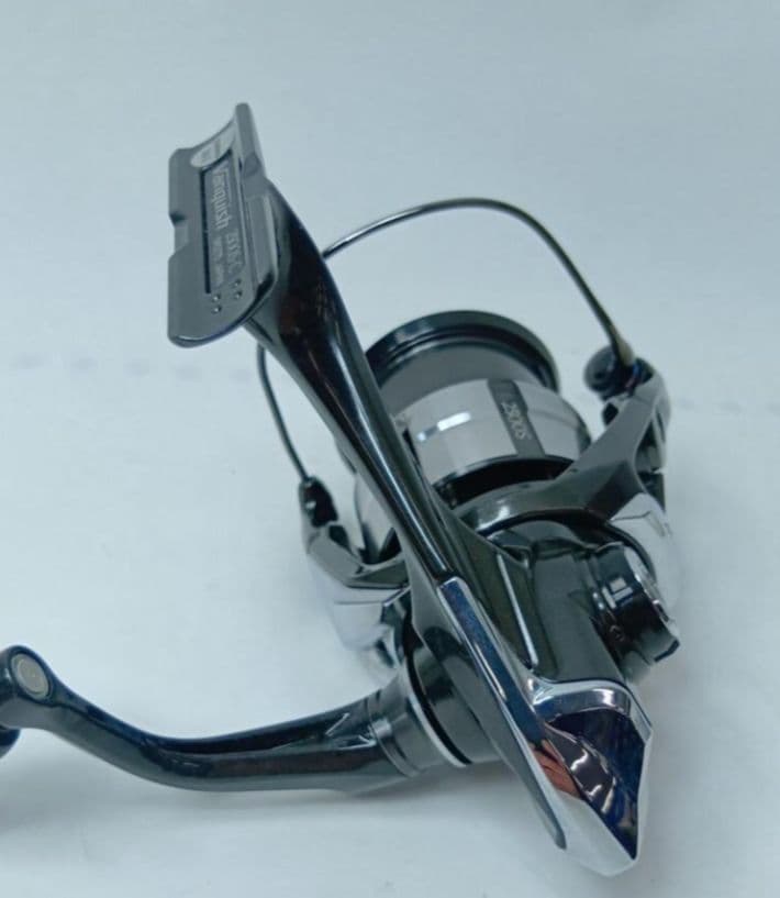 SHIMANO Vanquish 2500S スピニングリール 箱付き
