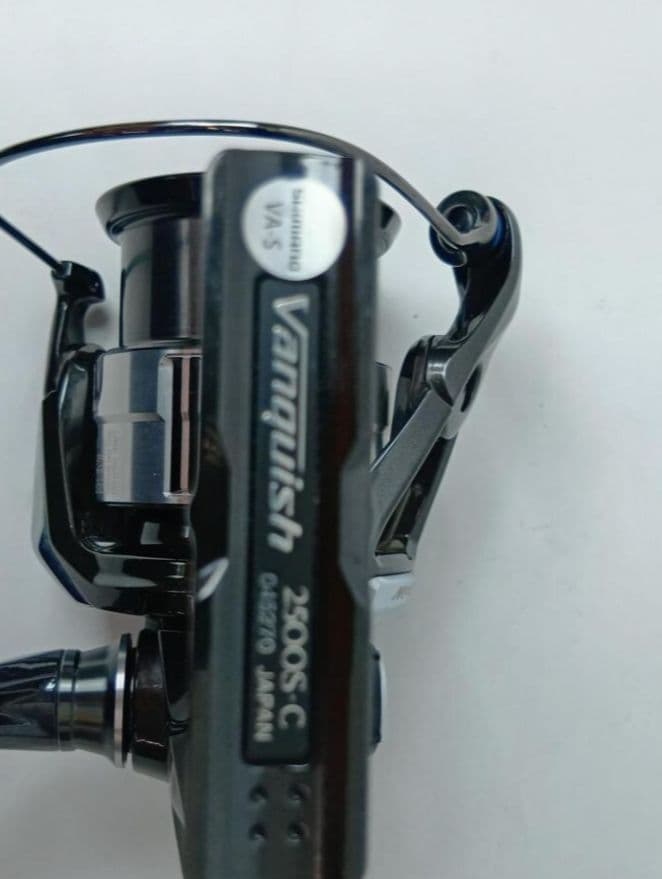 SHIMANO Vanquish 2500S スピニングリール 箱付き