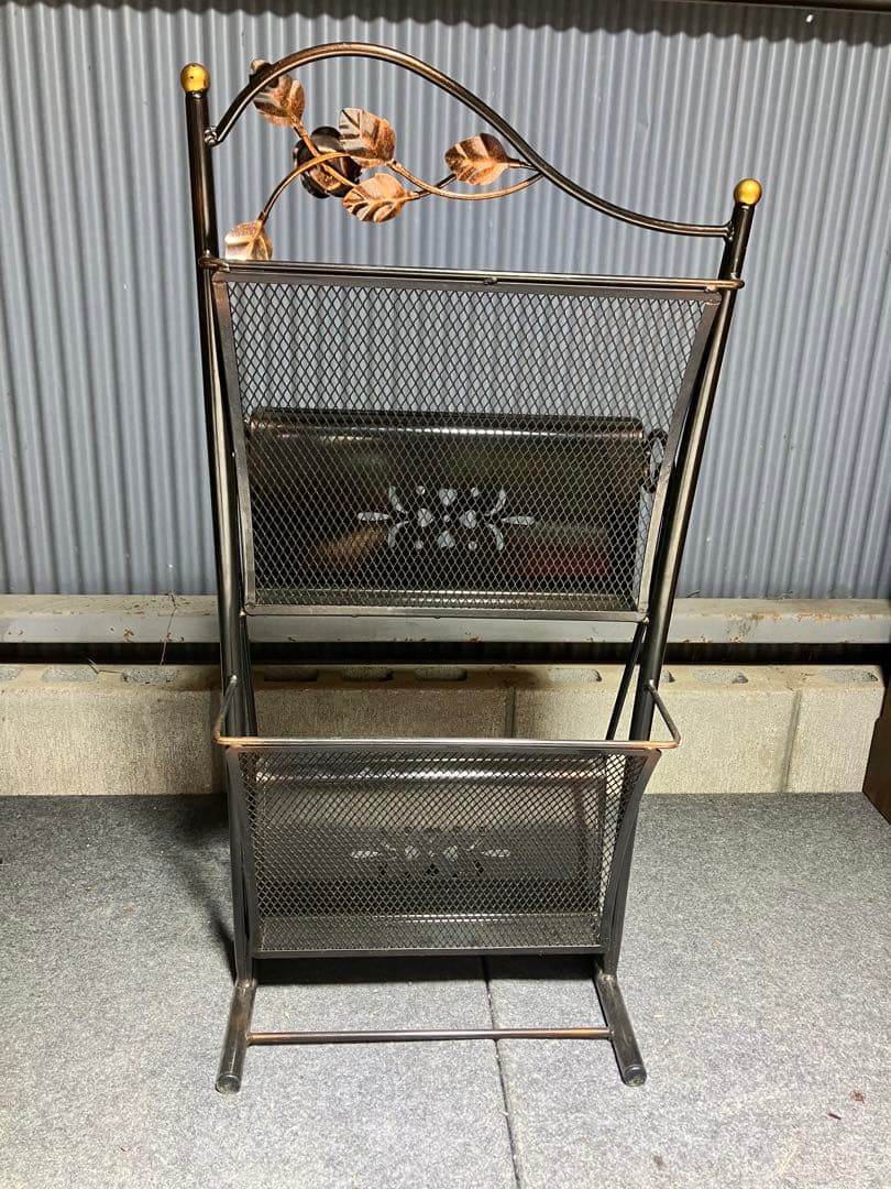 マガジンラック　アイアン製　中古品