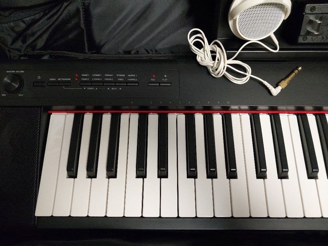 Yamaha p-45 デジタルピアノ 88鍵及びピアノバック