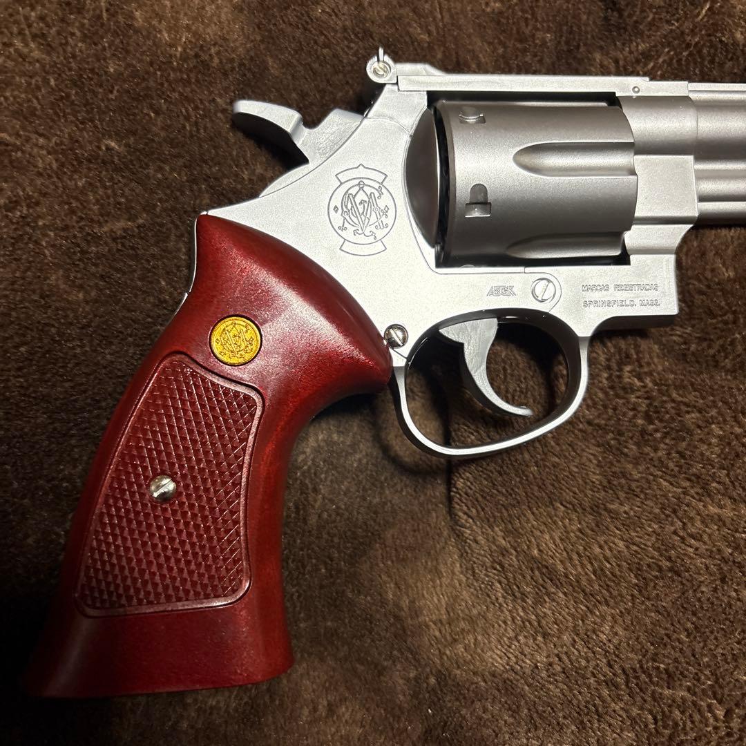 ほぼ未使用品 クラウン モデル M629 リボルバー コルトパイソン 好きにも
