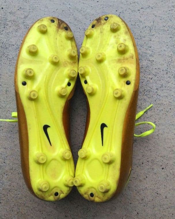 【希少】NIKE　ナイキ　ハイパーヴェノム　ゴールド金　スパイク　２７・５cm