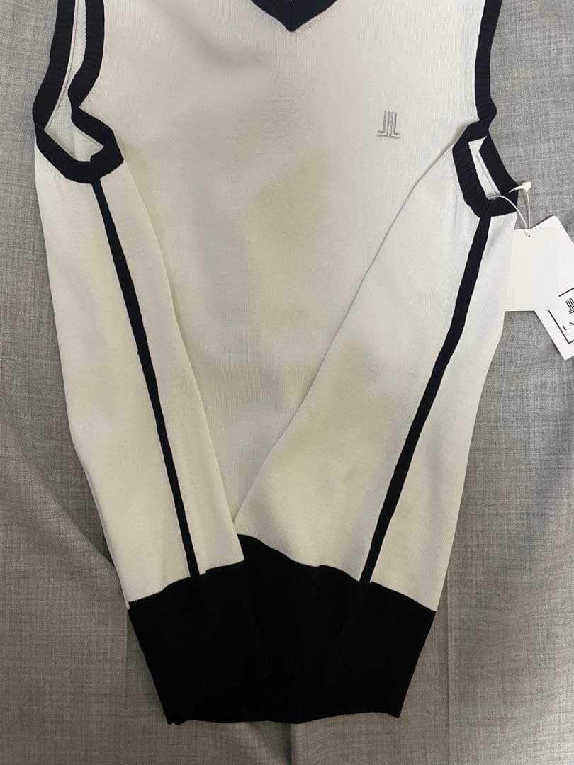 LANVIN SPORT ランバン スポール　レディースゴルフウェア　ベスト白