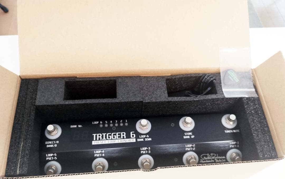 【ほぼ新品・美品】Studio Daydream TRIGGER6 スイッチャー