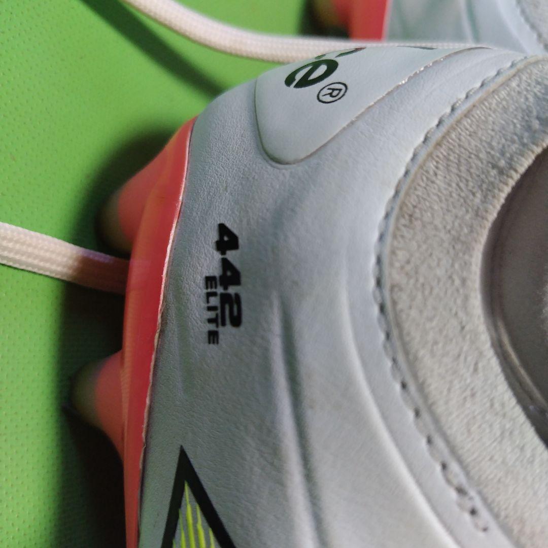 new balance 442 V2　ELITE サッカーシューズ