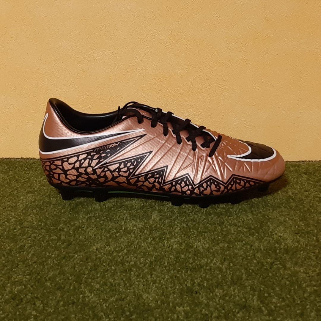 新品 サッカースパイク ナイキ ハイパーヴェノム 廃盤 激レア 26.0cm