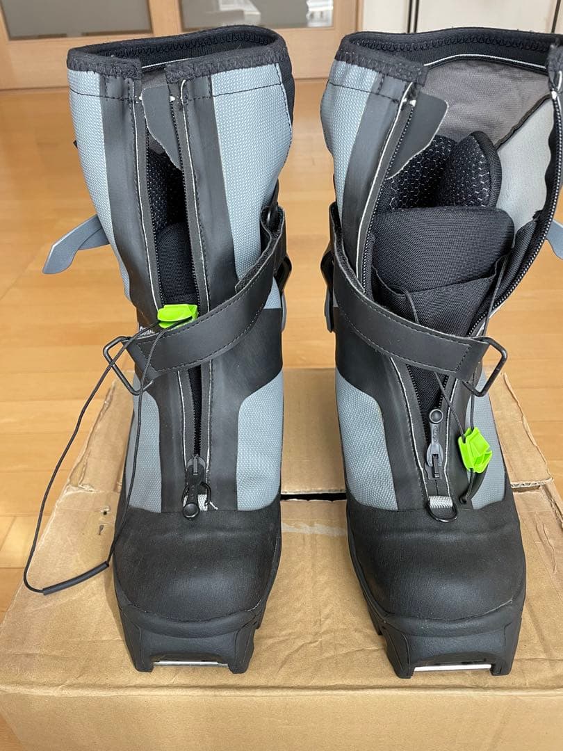 SALOMON X-ADV8 26.0cm BCクロカンブーツ SNS-XA付き
