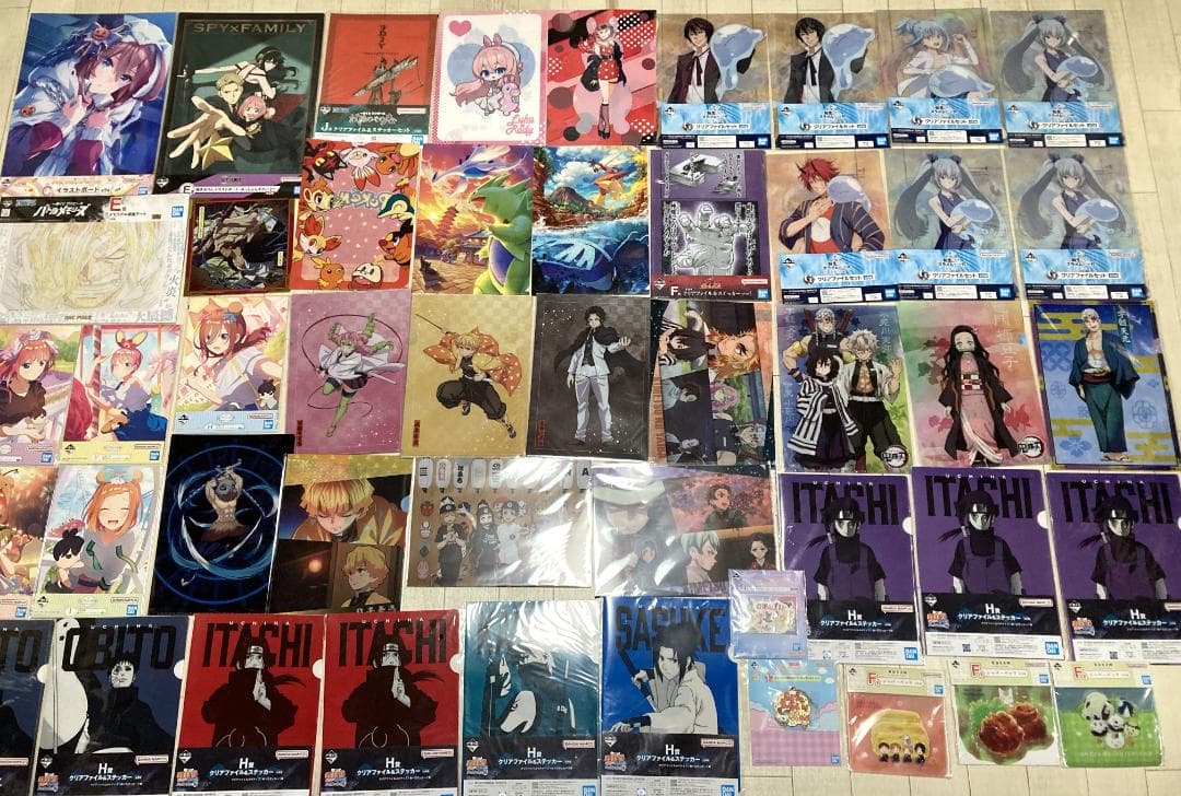 アニメグッズ　大量まとめ売り　160点以上　鬼滅　ナルト　五等分　ドラえもん　他