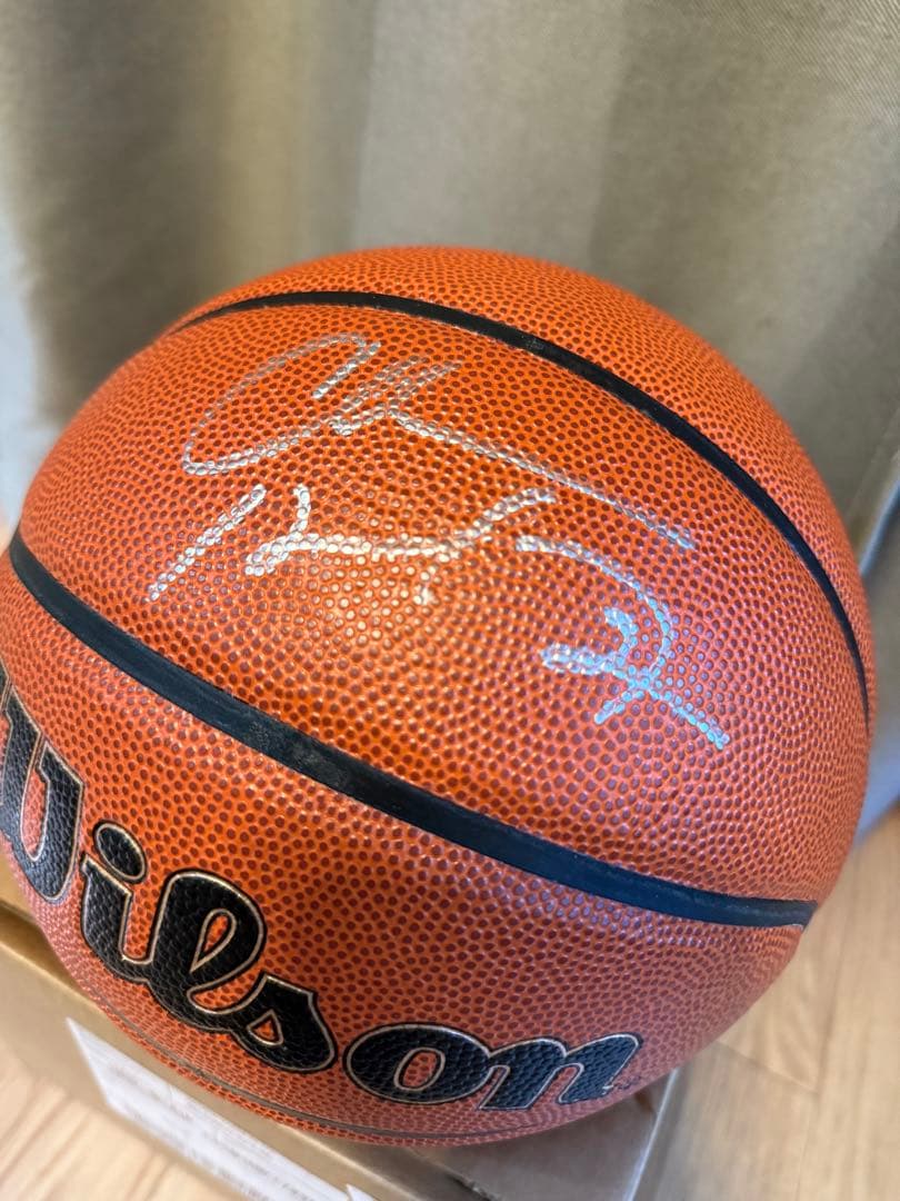 Wilson サイン入りバスケットボール　Charles Barkley