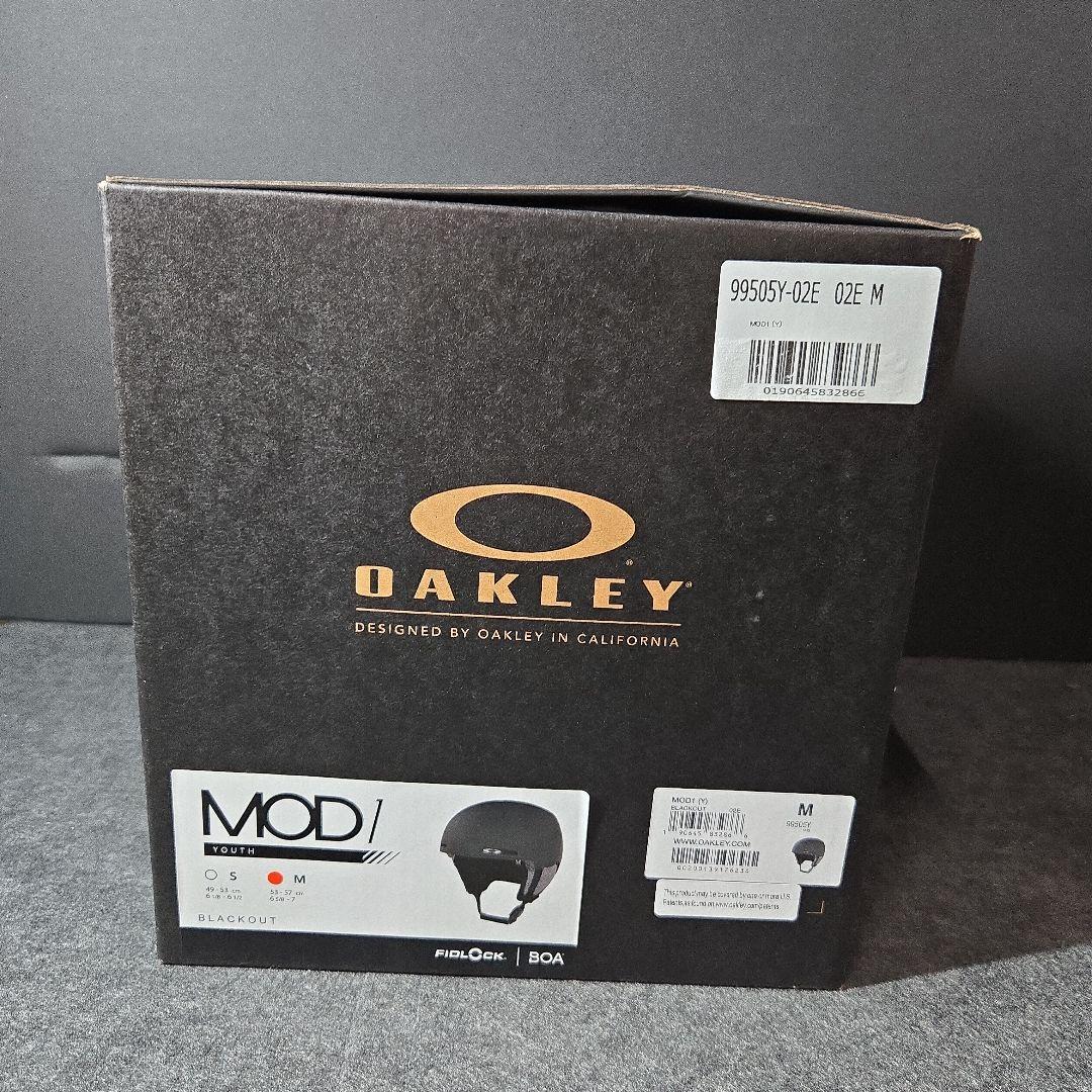 OAKLEY ヘルメット