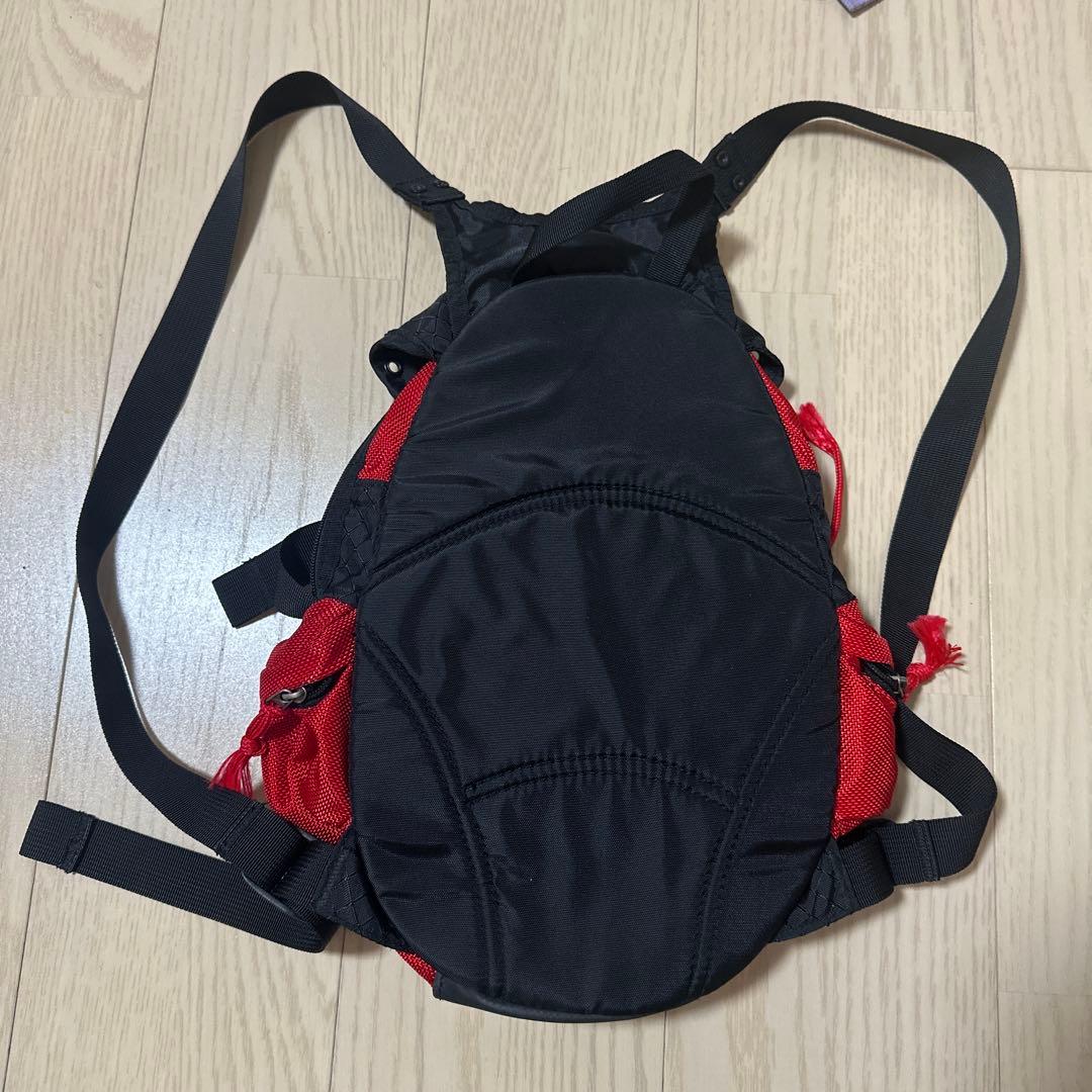 Oakley コンパクトバックパック 赤黒