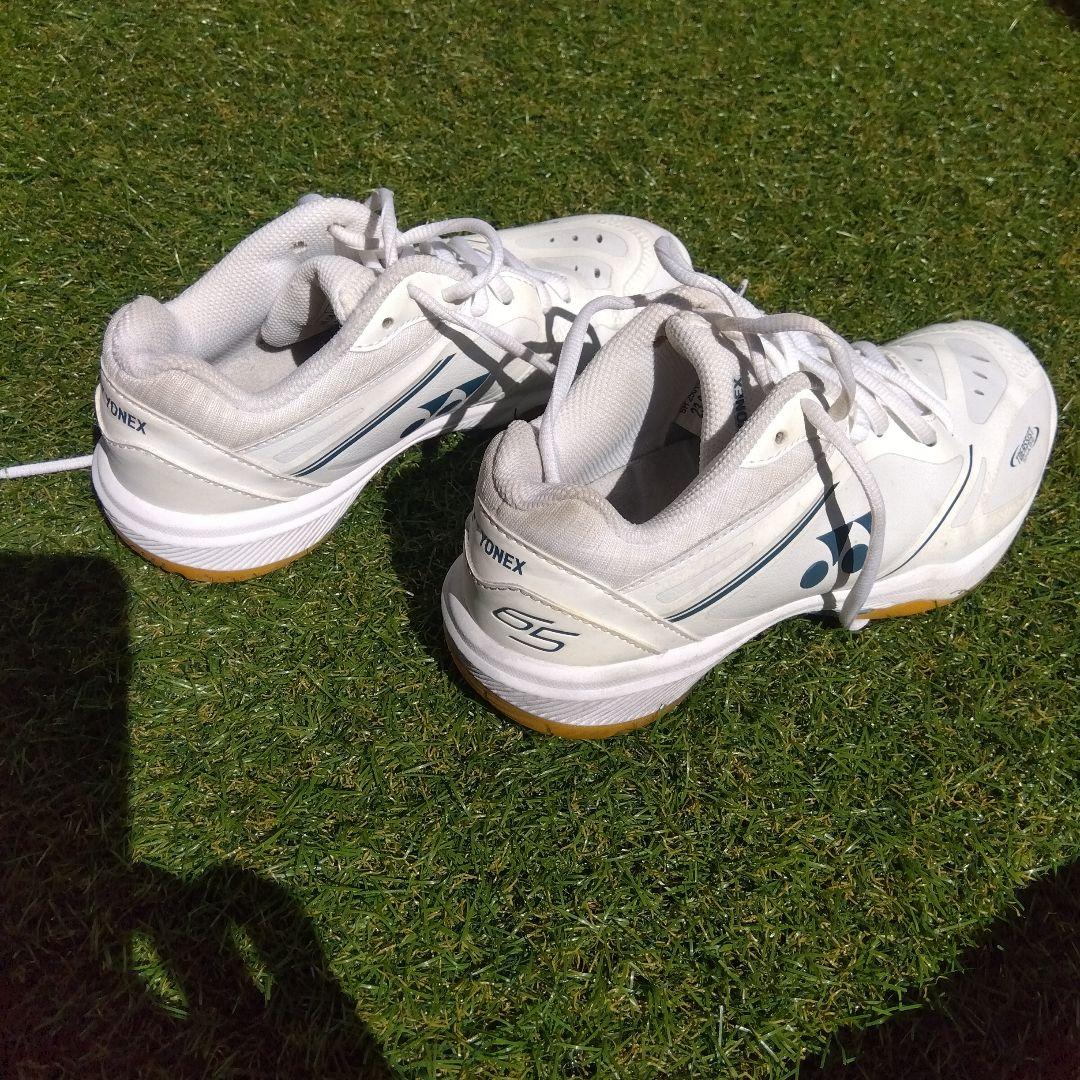 バドミントンシューズ【YONEX】