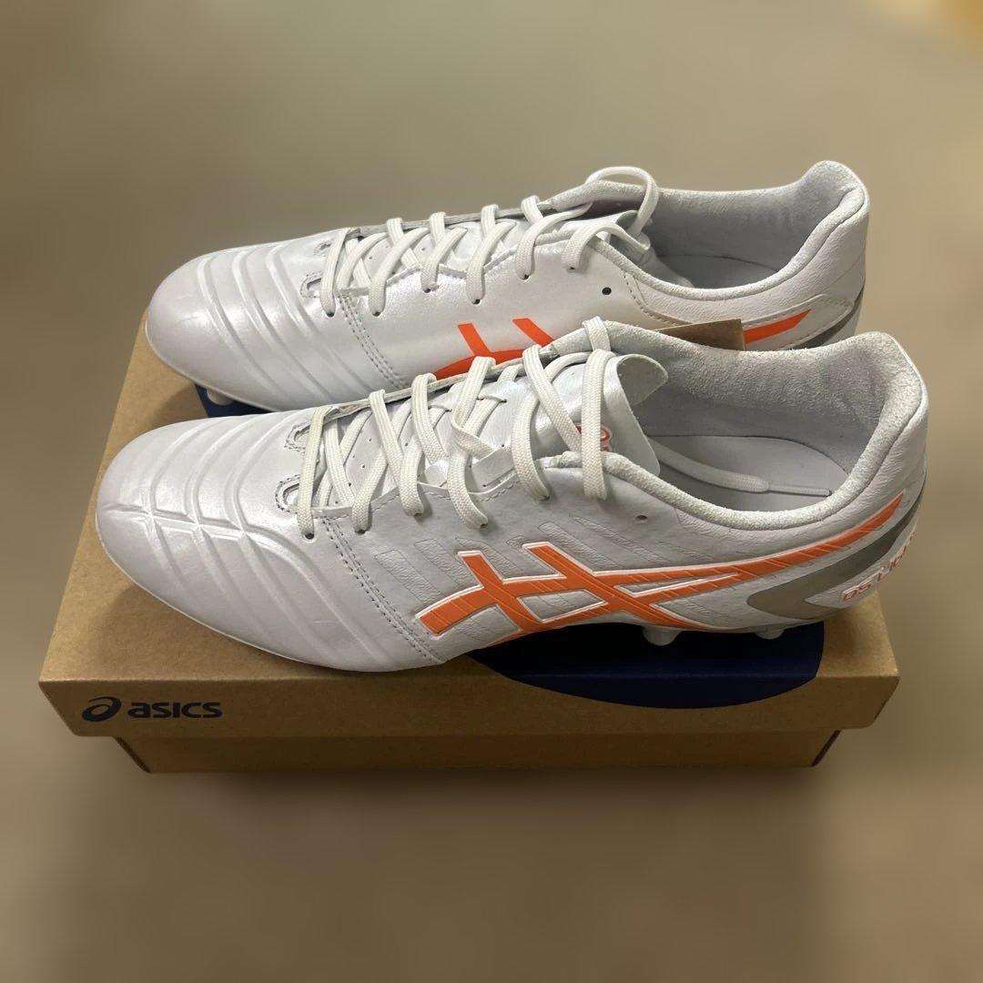 asics DS LIGHT WHITE／SHOCKING ORNGE