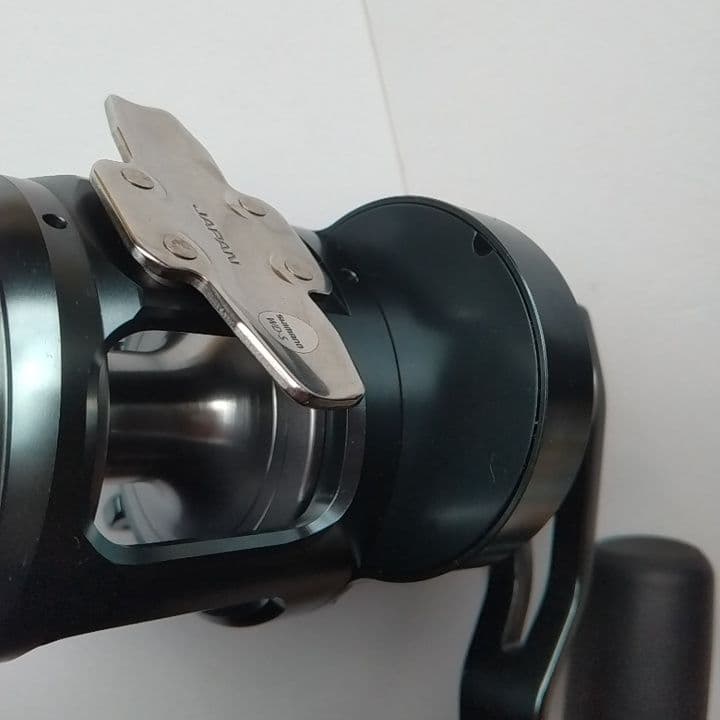 シマノ24オシアジガー LD 2500MG 右巻