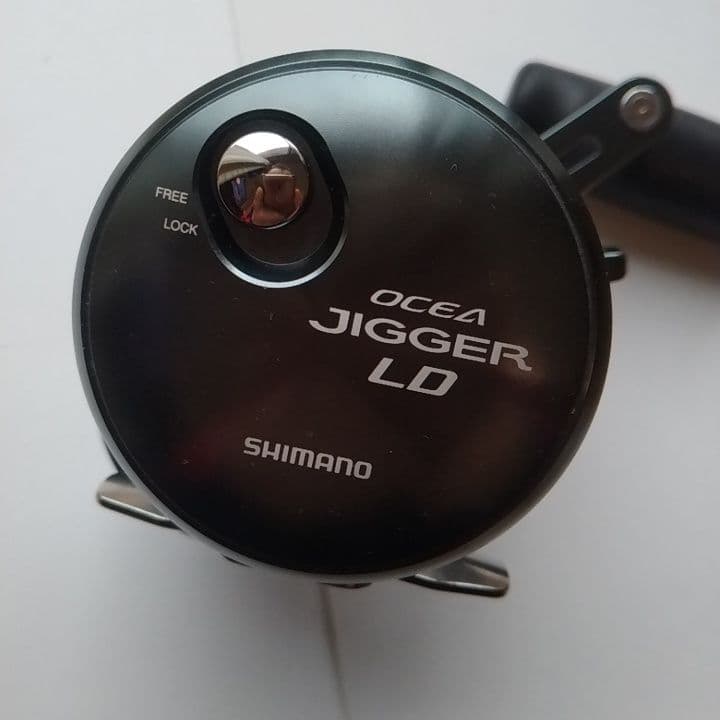 シマノ24オシアジガー LD 2500MG 右巻