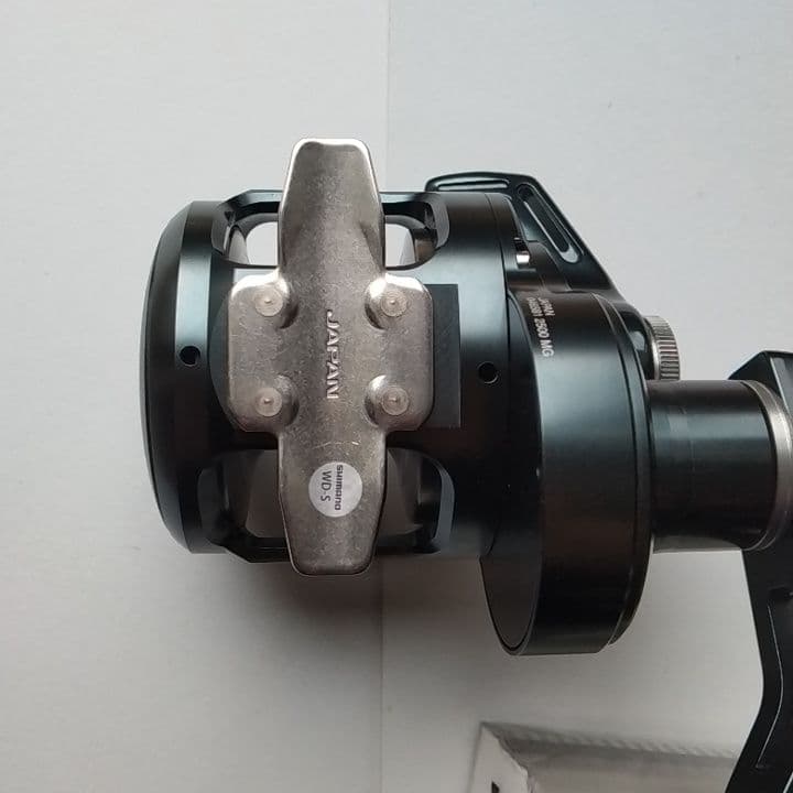 シマノ24オシアジガー LD 2500MG 右巻