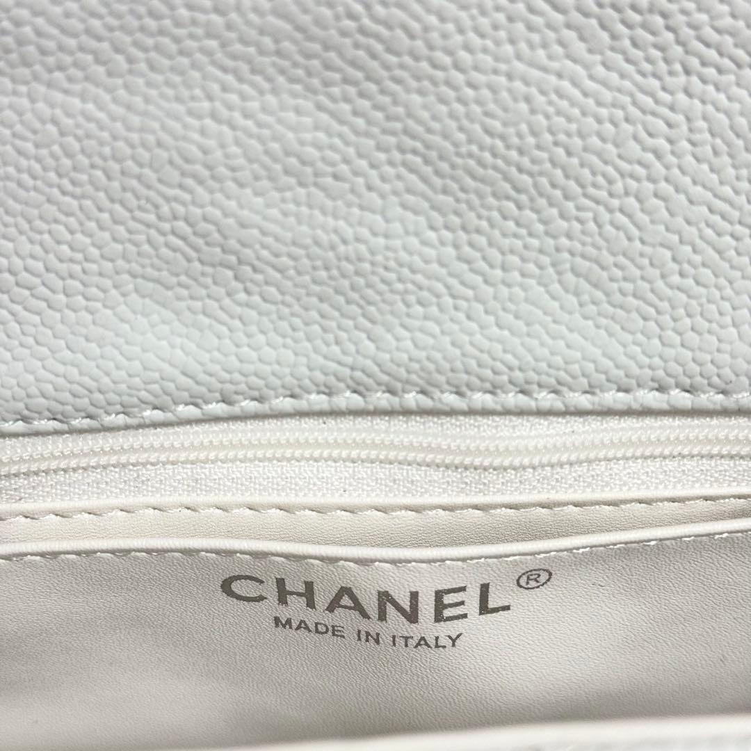 CHANEL シャネル キャビア ミニマトラッセ 白 ホワイト