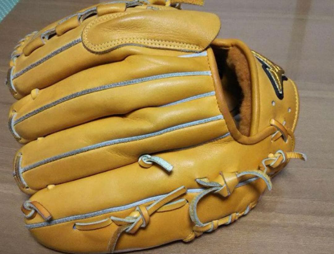 硬式投手用Mizuno Pro イエロー グローブ