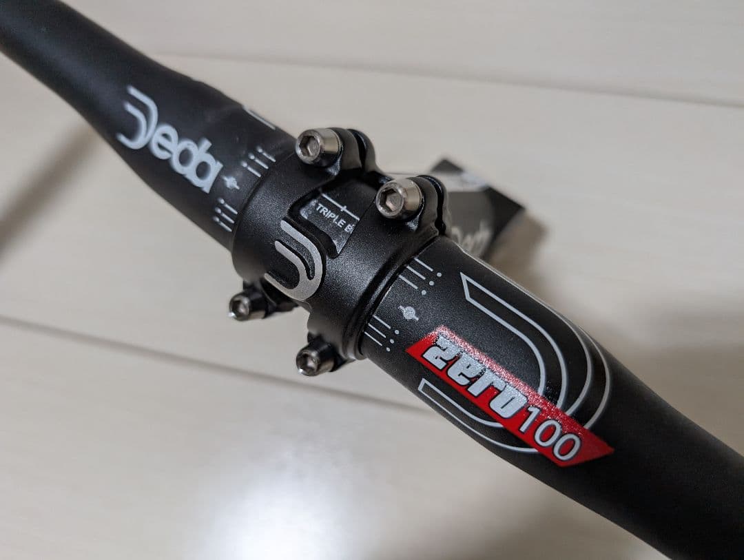 Deda Zero100 ブラック ドロップハンドル ステム