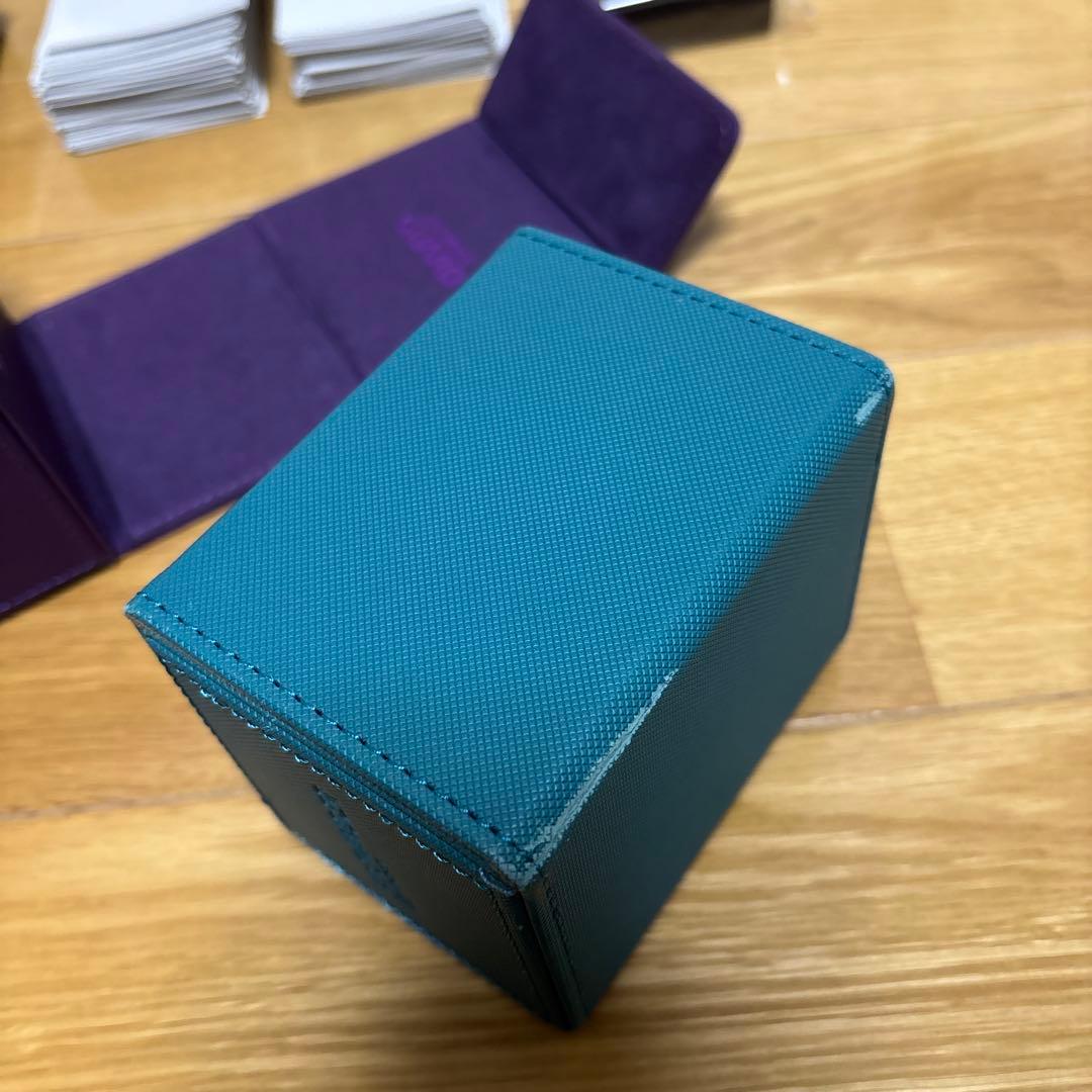 ULTIMATE GUARD 窓付き デッキケース　カタナスリーブ