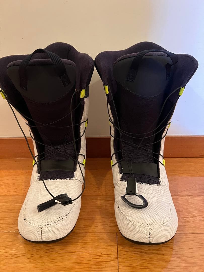SALOMON LAUNCH LACE BOA SJ スノーボードブーツ