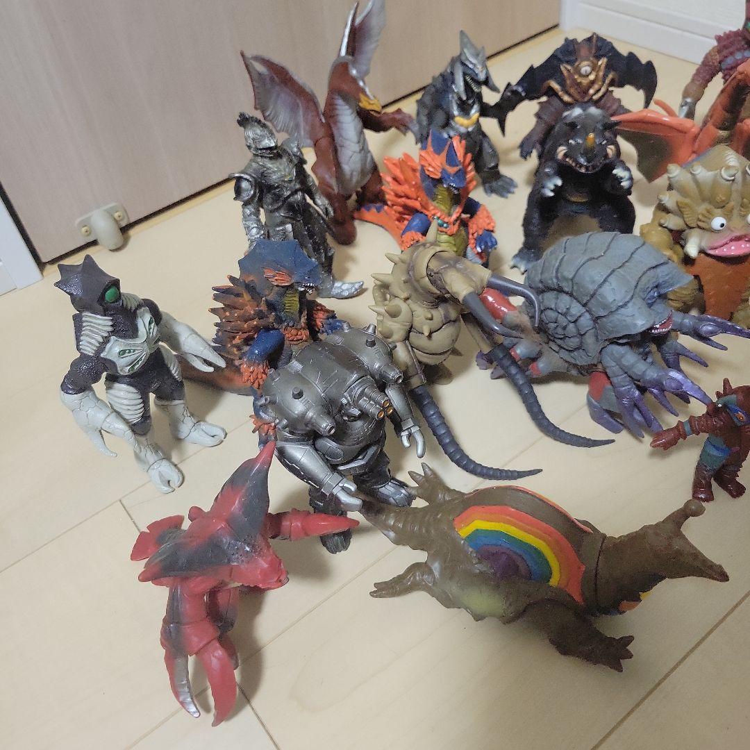 怪獣ソフビ まとめ売り
